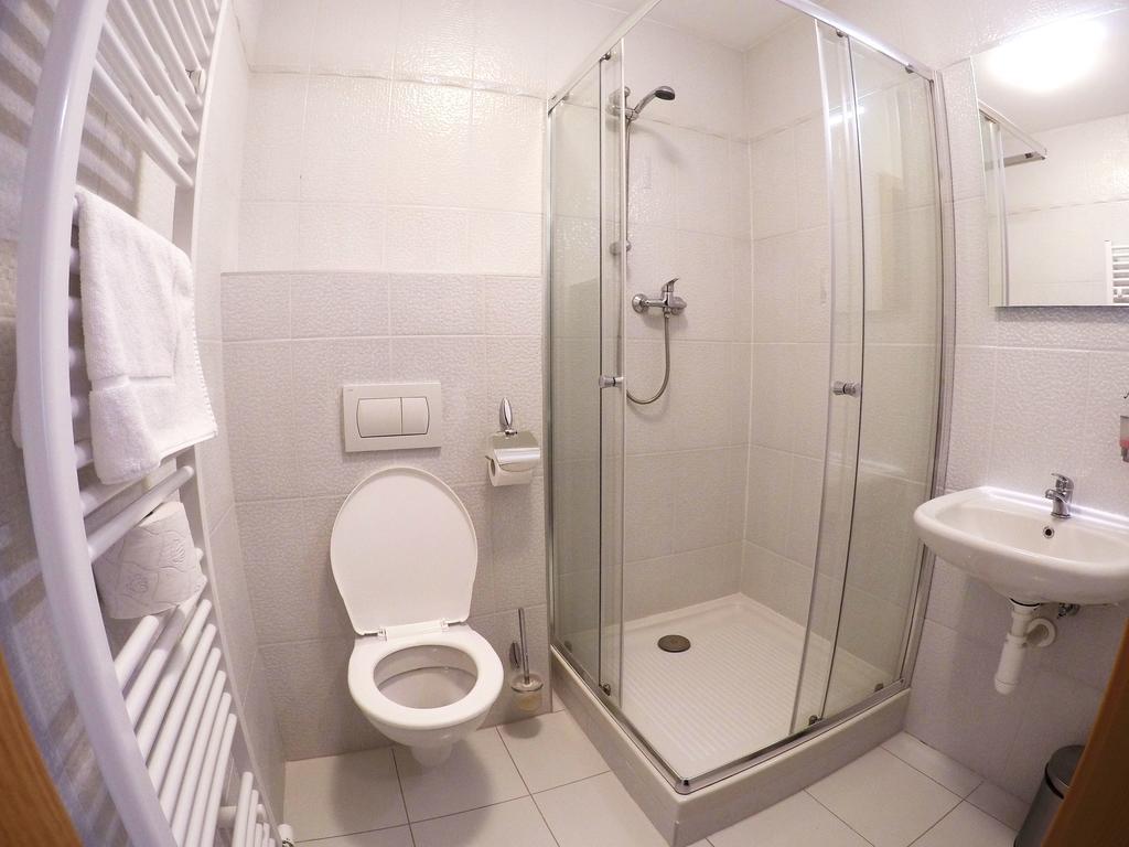 Penzion U Tri Statkaru Dobris Kültér fotó
